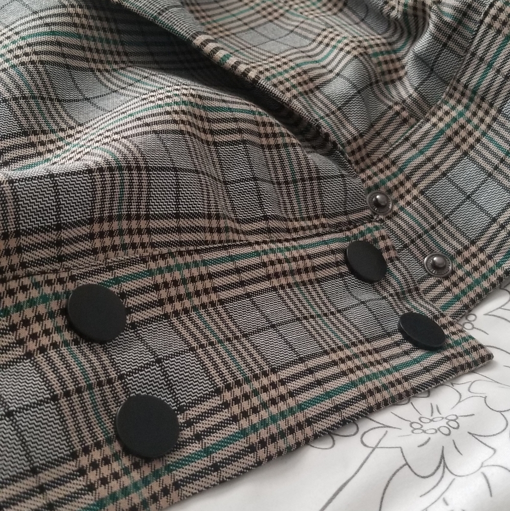 Backyard Roses Delilah Plaid Crop Jacket - Picture 6 of 10